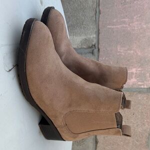 Style & Co. Light Brown Suede Footwear